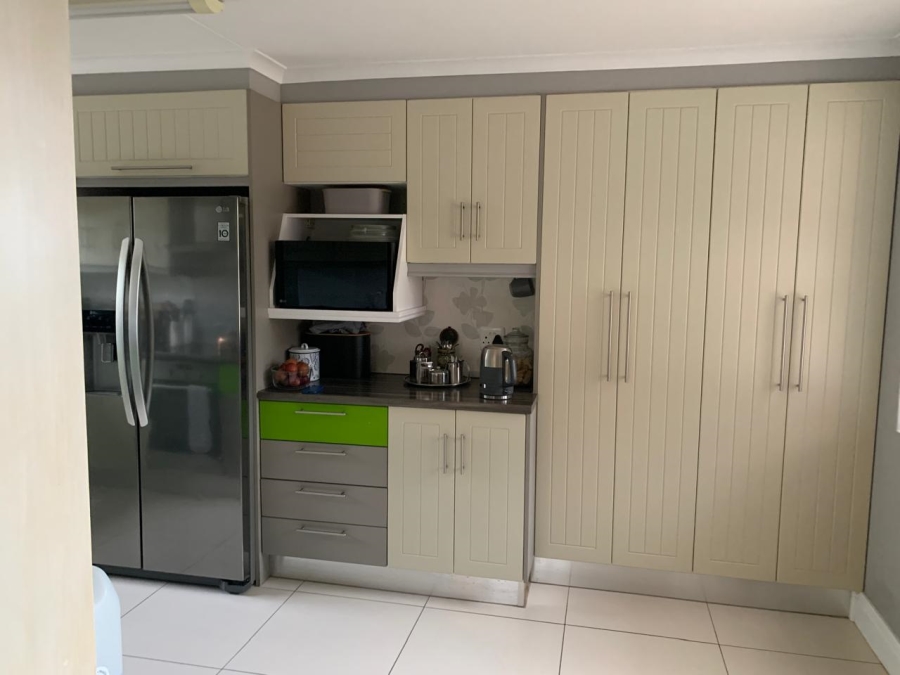 4 Bedroom Property for Sale in Stilbaai Oos Western Cape